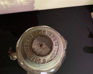 To of the Peanut dispenser 