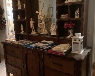 Beautiful real solid wood dresser w/mirror & shelves