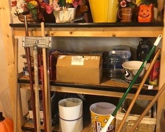 Industrial mop bucket 