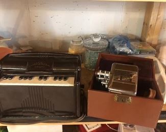 Mini electric piano camera 