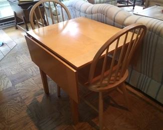 Small fold down table 2 chairs