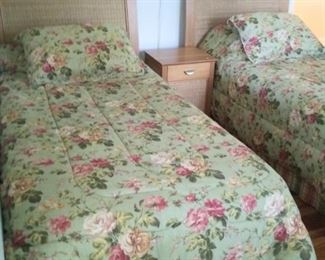 Twin Bed Set Complete