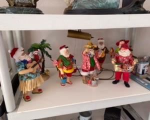 Christmas Hawaï Santa’s $36 each 