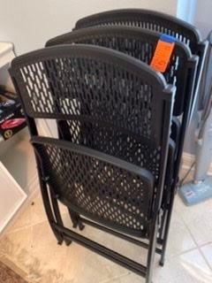 $40 set of 4 heavy duty plastic chairs