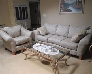 Klaussner Beautiful Living Room Suite ~ Brass & Glass Tables
