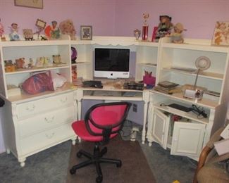 Bedroom Suite Complete ~ Corner Desk