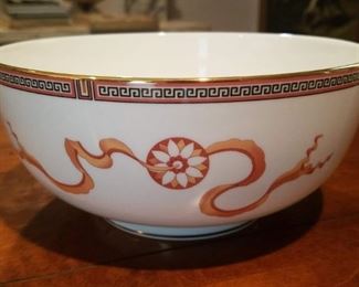 Bowl matches previous photo. 