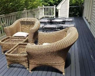 Living Wicker Style Porch Furniture