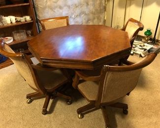 Game table with 4 chairs, quality, high-end