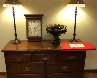 Chest with lamps and miscellaneous quality antiques