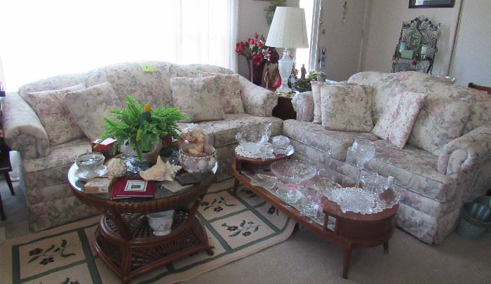 LOT 1 - Floral Sofa & Loveseat Set - Almost brand new condition $320.00 