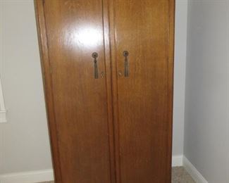 25% off now $220 was $295 English oak Armoire
H 74 s x  W 36 x D 21