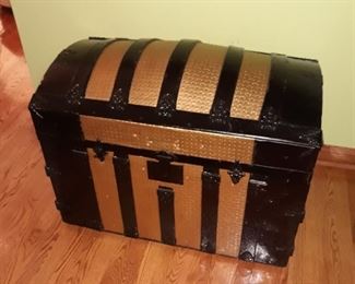 Fully restored  humpback trunk with insert.