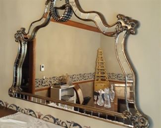 Mirror above the buffet