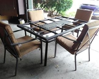 Patio Table with 4 Chairs and cushions