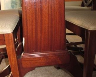 Double drop leaf dining table, 6 chairs, 2 leaves opens to seat up to 12