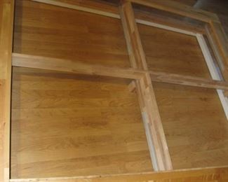 Queen base with drawers