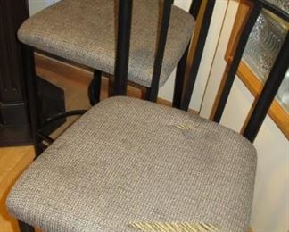 2 Pub table chairs with pub table need recovering
