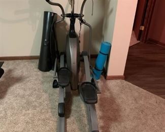 VISION FITNESS Elliptical 