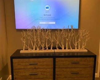 ETHAN ALLEN Bedroom Set (King Size Bed Frame, Dresser, and Two Night Stands)