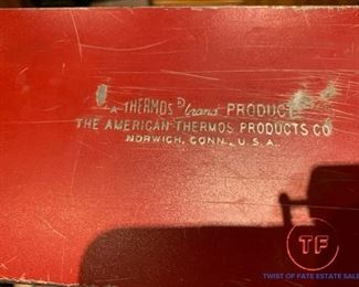 Vintage THERMOS Barn Lunchbox