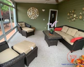 SUNBRELLA Wicker Outdoor/Sunroom Patio Furniture