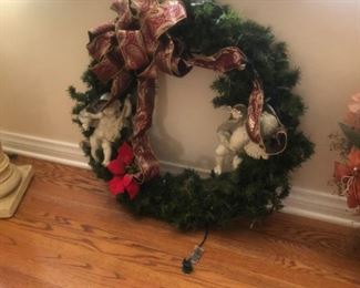 Wreath, 2 cherubs $25