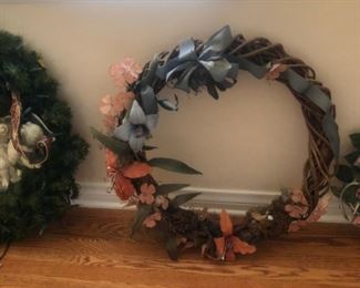 Wreaths to redo, $20 - $40