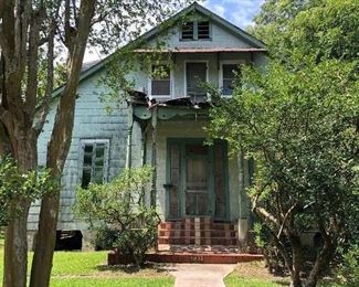 705 W 22nd Ave. Covington. Use rear entrance. 