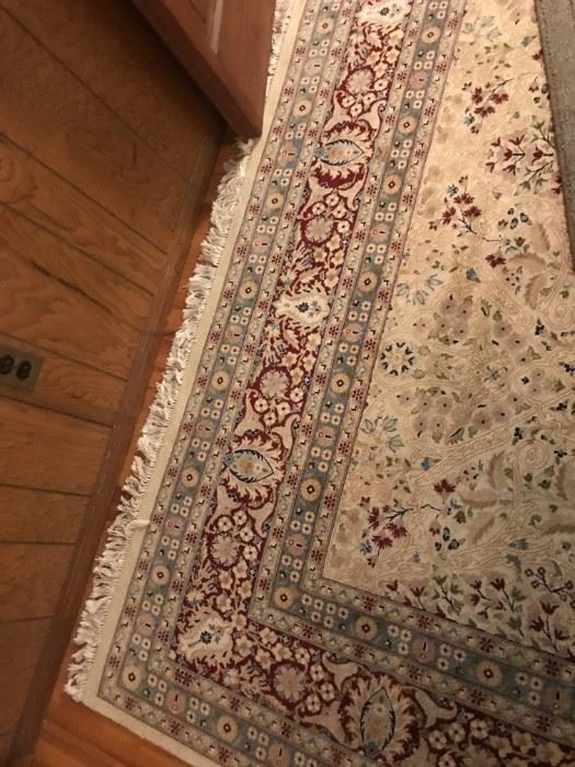 10 X 14 ROYAL KERMAN HAND MADE - NICE CONDITION. PET FREE HOME. ASKING $950.00