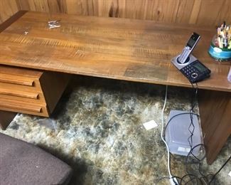 VINTAGE MID CENTURY DESK . NEEDS REFINISHING . $95.00