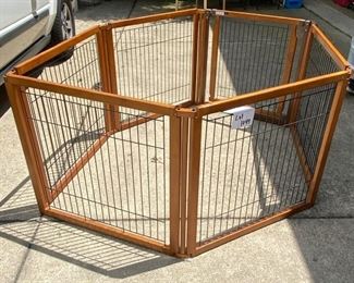 Lot 1044 Buy it Now $65.00 5 Panel Dog Pen and Gate  Each Panel is 31" W x 31.5" H   Makes for a Substantial Space	Gate 25" x 31.5" H