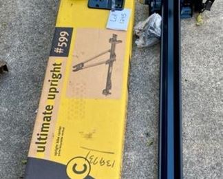Lot 1245.  Thule Car Rack bike carrier. Ultimate Upright #599. $75