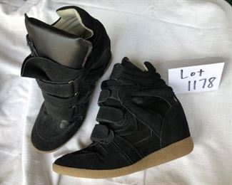 Lot 1178. Steve Madden Wedge Sneakers (size 9). $25