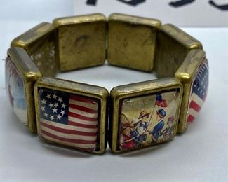 Lot 1333. $20.00. How sweet is this bracelet?