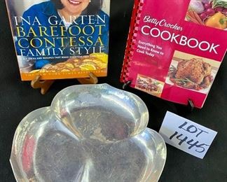 Lot 1445.  $15.00. Cellini Craft Bowl and Barefoot Contessa Cookbook & Betty Crocker cookbook(palstic bound 2006)