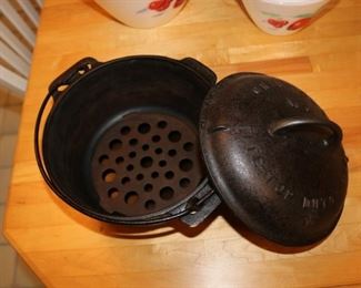 GRISWOLD NO.6 TITE-TOP DUTCH OVEN
