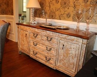 Beautiful Sideboard 