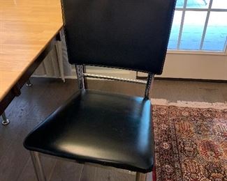 #19	Butcher block top table with butterfly leaf and 4 chairs 36"-54"x54"	 $125.00 
