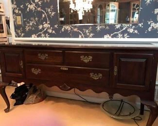 Vintage Ethan Allen Georgian Court Cherry Queen Anne Sideboard Server Console Buffet (2nd view)