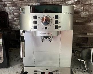 DeLonghi Magnifica xs Espresso Machine