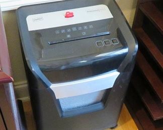 Professional series shredder