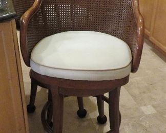 Frontgate counter stools