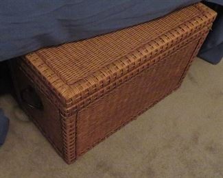 Wicker trunk