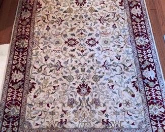 Beautiful silk carpet in excellent condition 4'x6' - Price $750