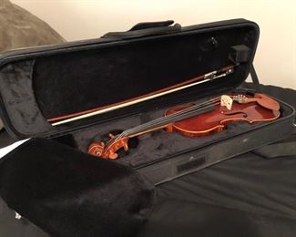 Karl Meyer Violin ....