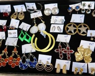 Lots of Jewelry!!! - Tray of Earrings (just a few of what is there)