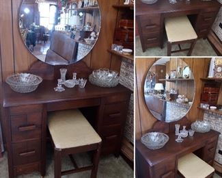 Antique Vanity Dresser w/Bench & Round Mirror