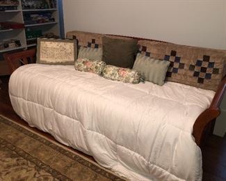 Day Bed with Trundle
