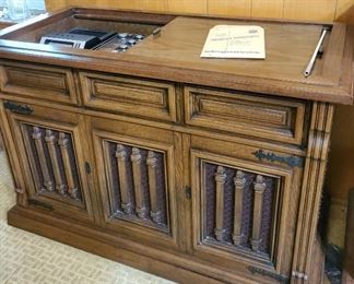 Vintage Magnavox stereo console